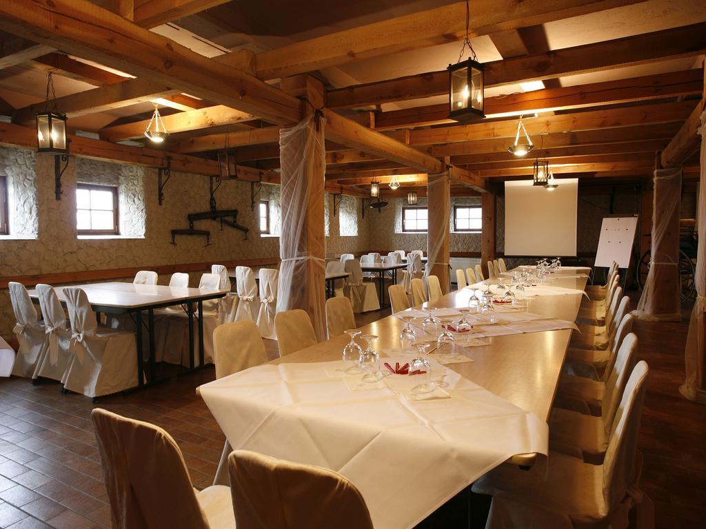 Worners Schloss Weingut & Wellness-Hotel Prichsenstadt Exterior photo