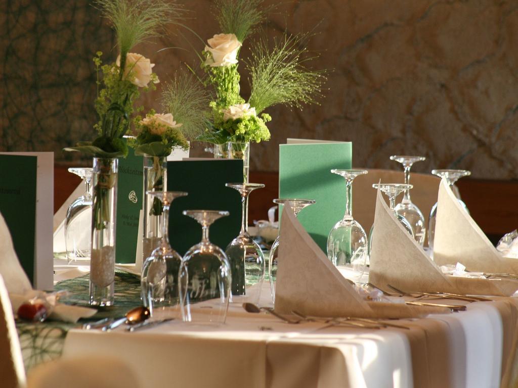 Worners Schloss Weingut & Wellness-Hotel Prichsenstadt Exterior photo