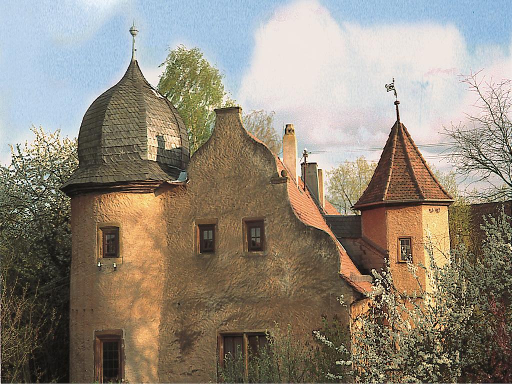 Worners Schloss Weingut & Wellness-Hotel Prichsenstadt Exterior photo