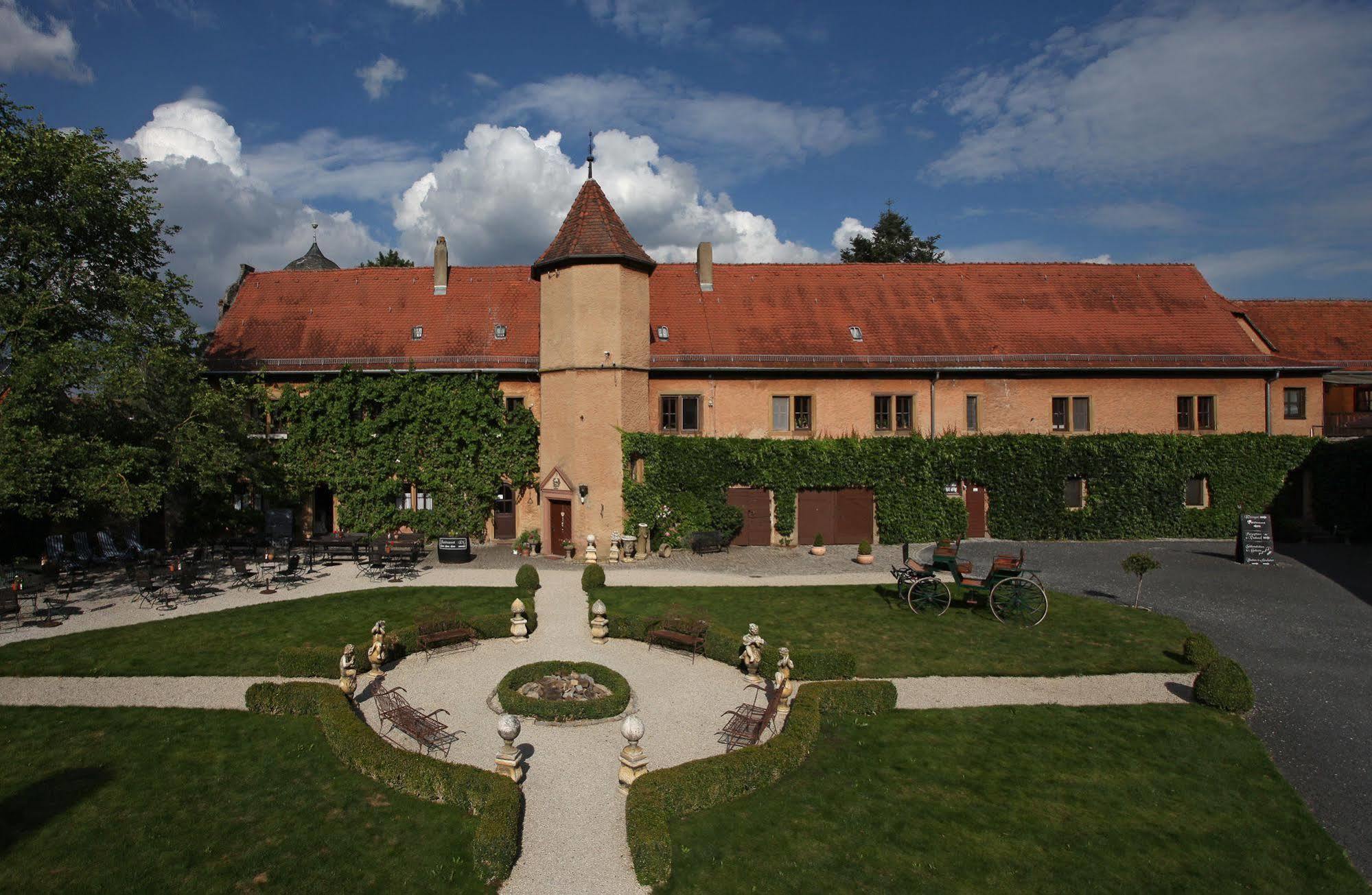 Worners Schloss Weingut & Wellness-Hotel Prichsenstadt Exterior photo